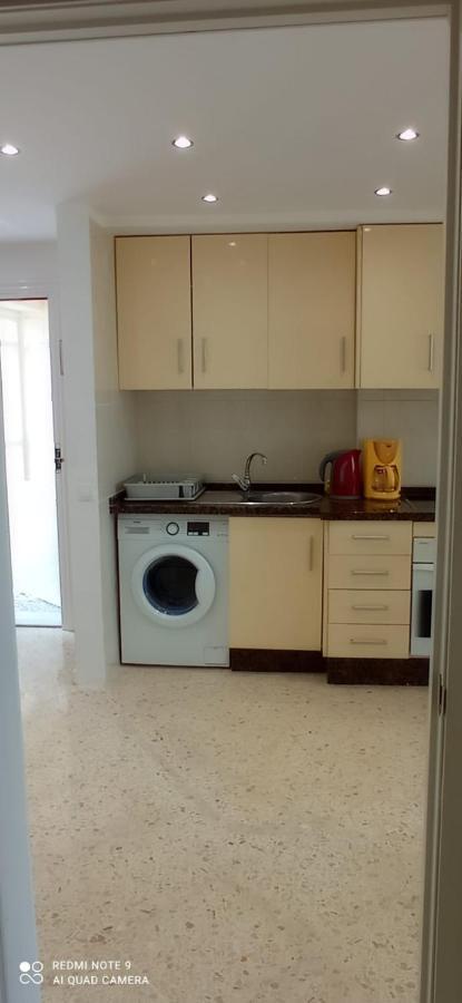 One Bed In Los Horizontes With Direct Access To Stunning Garden And Pool Appartement