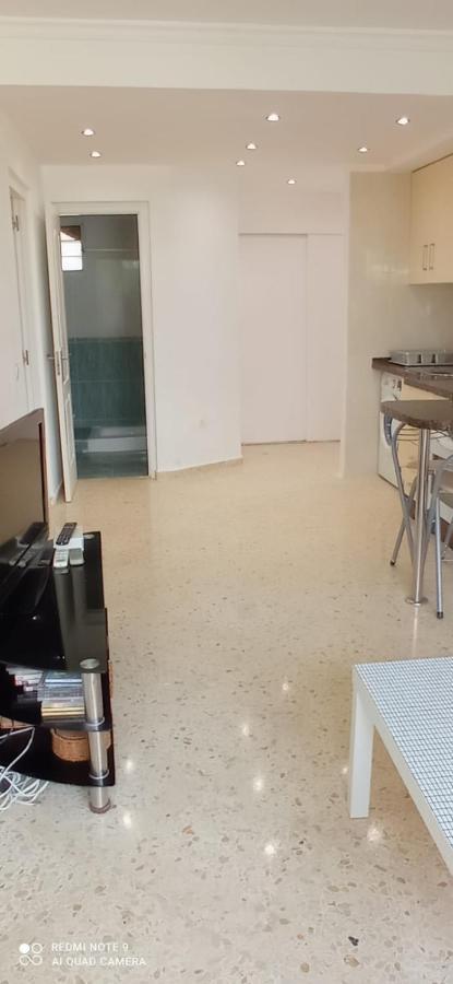 One Bed In Los Horizontes With Direct Access To Stunning Garden And Pool Appartement