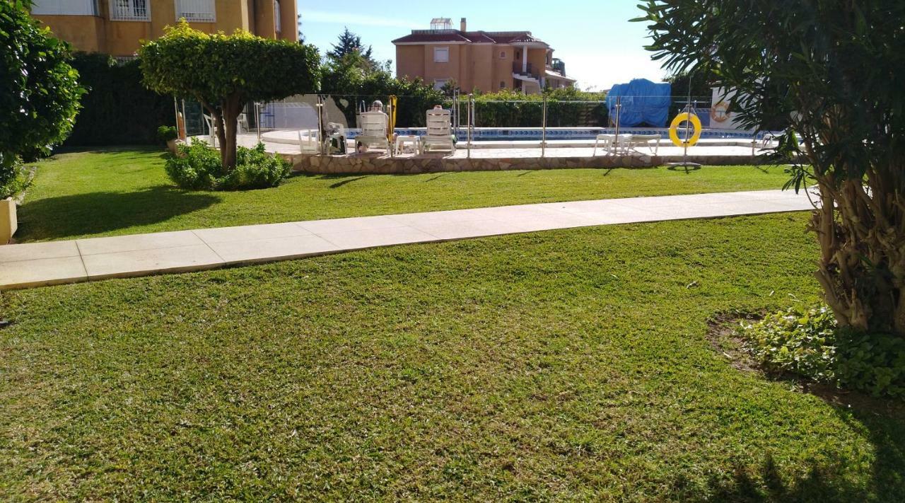 One Bed In Los Horizontes With Direct Access To Stunning Garden And Pool Appartement